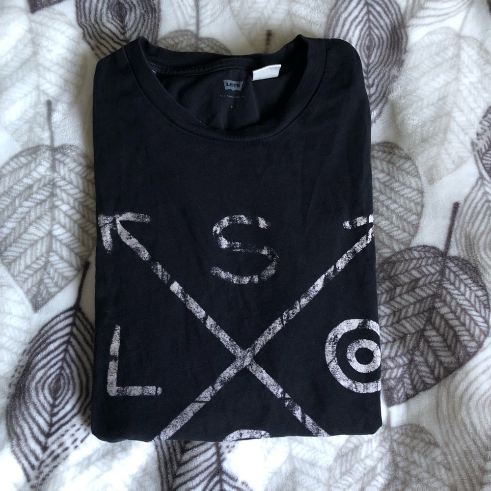 Men’s Levi T Shirt